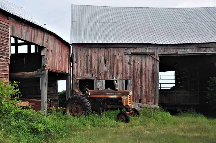 silo and barn